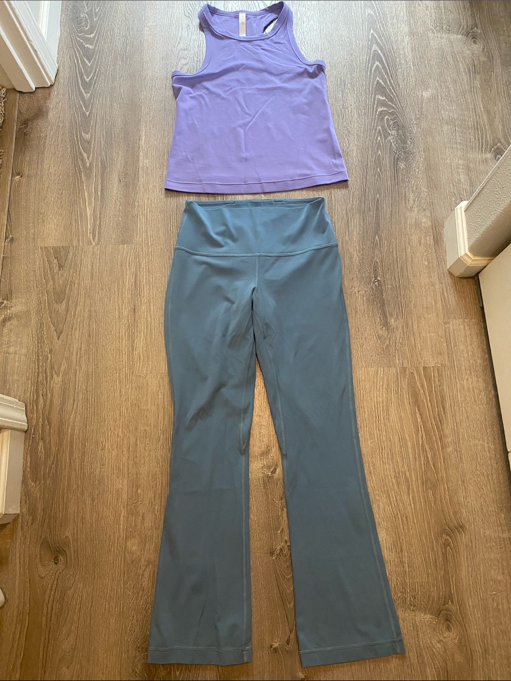 Lululemon Size 8 Workout Set, Align Tank Top and Align Pants